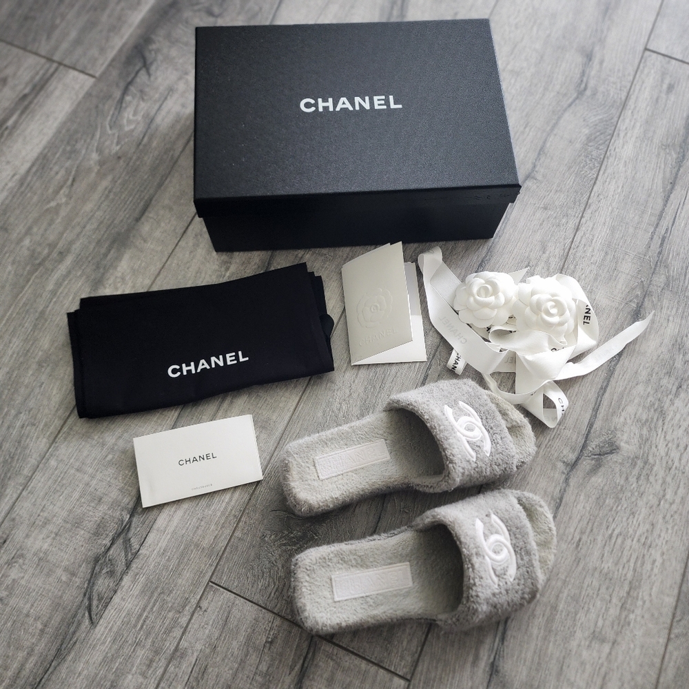 Chanel Mules/slides/sandals